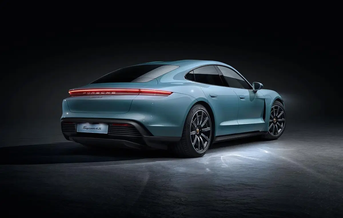 Porsche Taycan 4S: nuovo allestimento da 530 CV (7)
