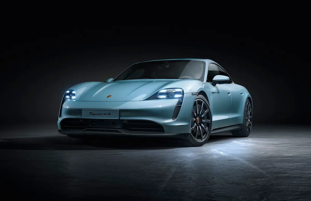 Porsche Taycan 4S: nuovo allestimento da 530 CV (10)