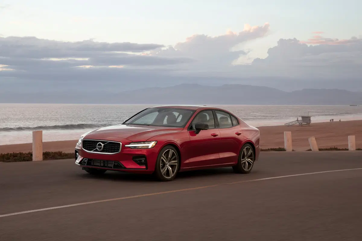Volvo S60 2.0 t8 recharge phev obc 6,4kW Ultimate Bright awd auto (10)