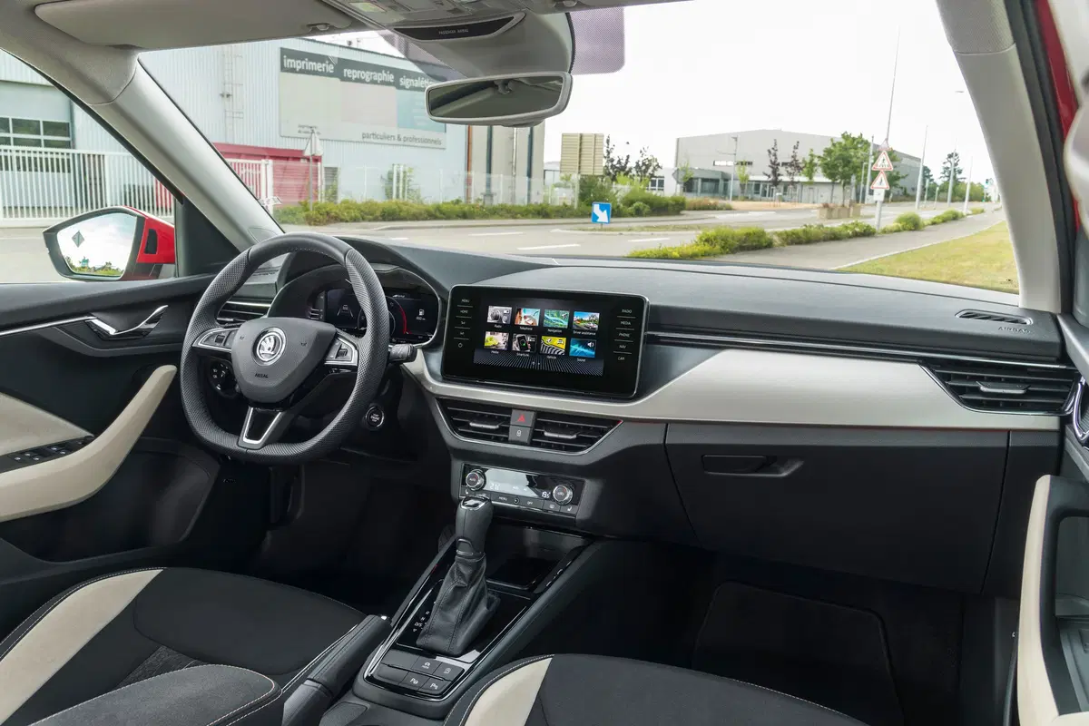 Skoda Kamiq 1.0 TSI 115 CV DSG ScoutLine (11)
