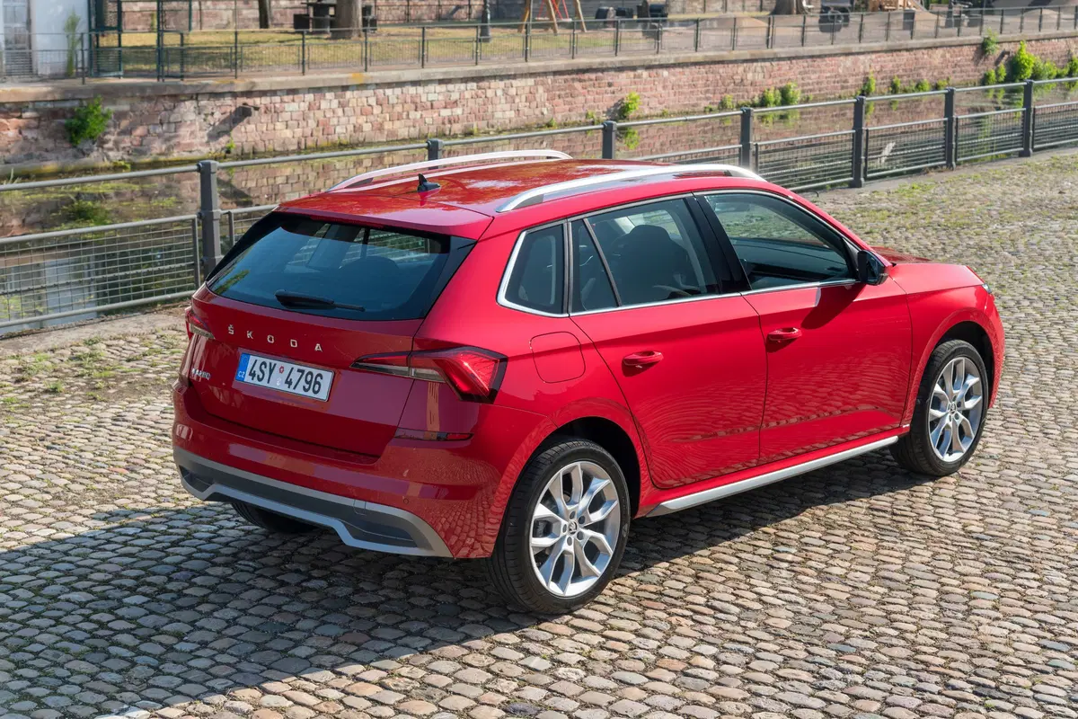 Skoda Kamiq 1.0 TSI 115 CV DSG ScoutLine (9)