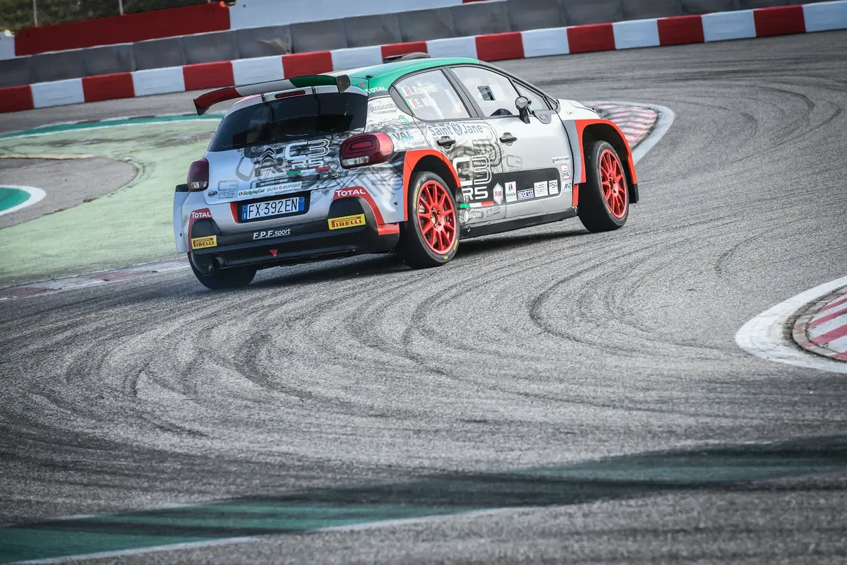 Citroen C3 R5, la piccola bomba ufficiale [Video] (4)