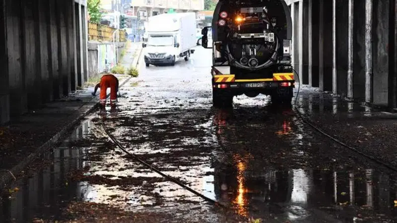 Allerta meteo in Liguria: allagamenti sulla A10