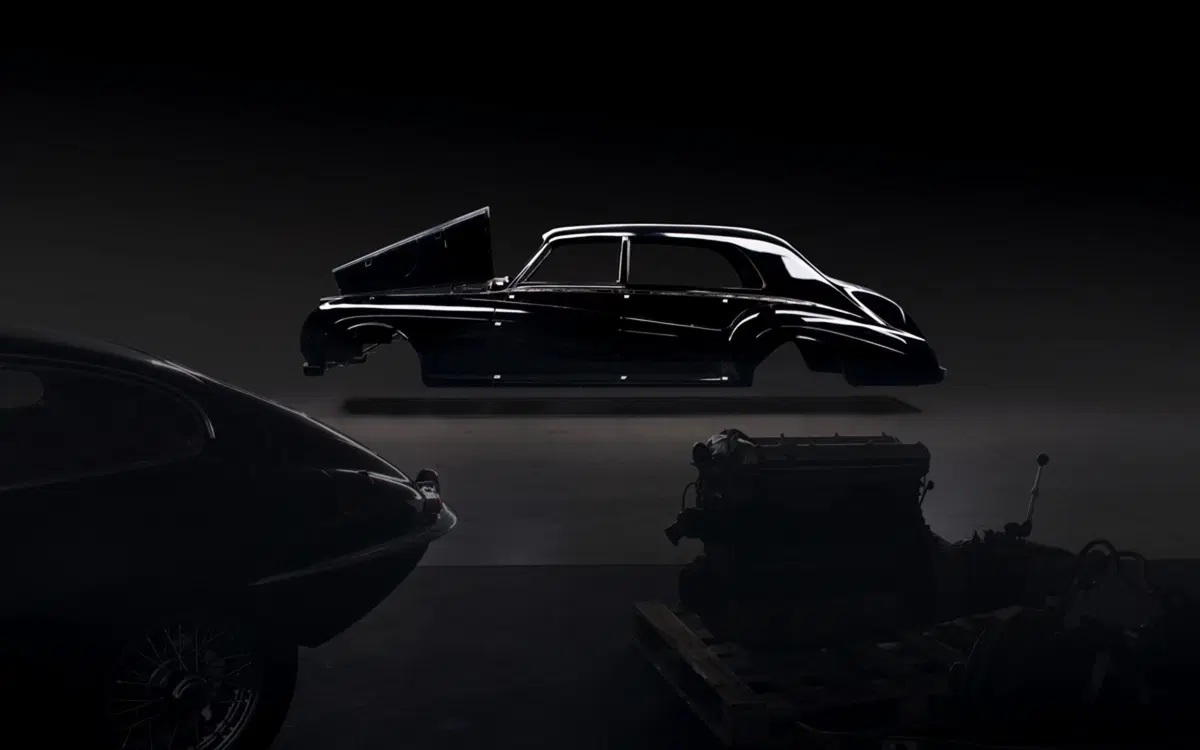 Rolls Royce Phantom V: la conversione dal V8 all'elettrico (2)