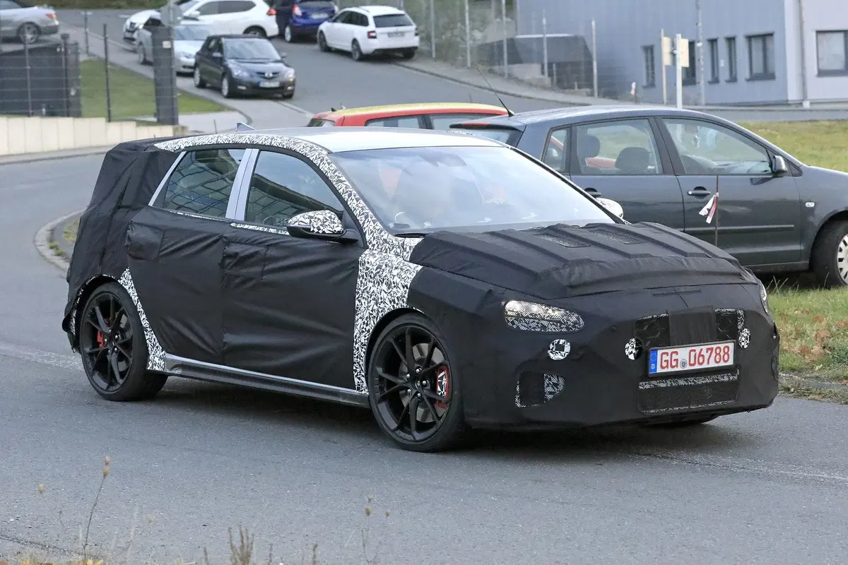 Hyundai i30: restyling in arrivo, anche per la i30 N [Foto spia]