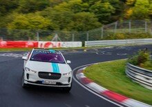 Jaguar I-Pace: taxi elettrico per un giro al Nürburgring