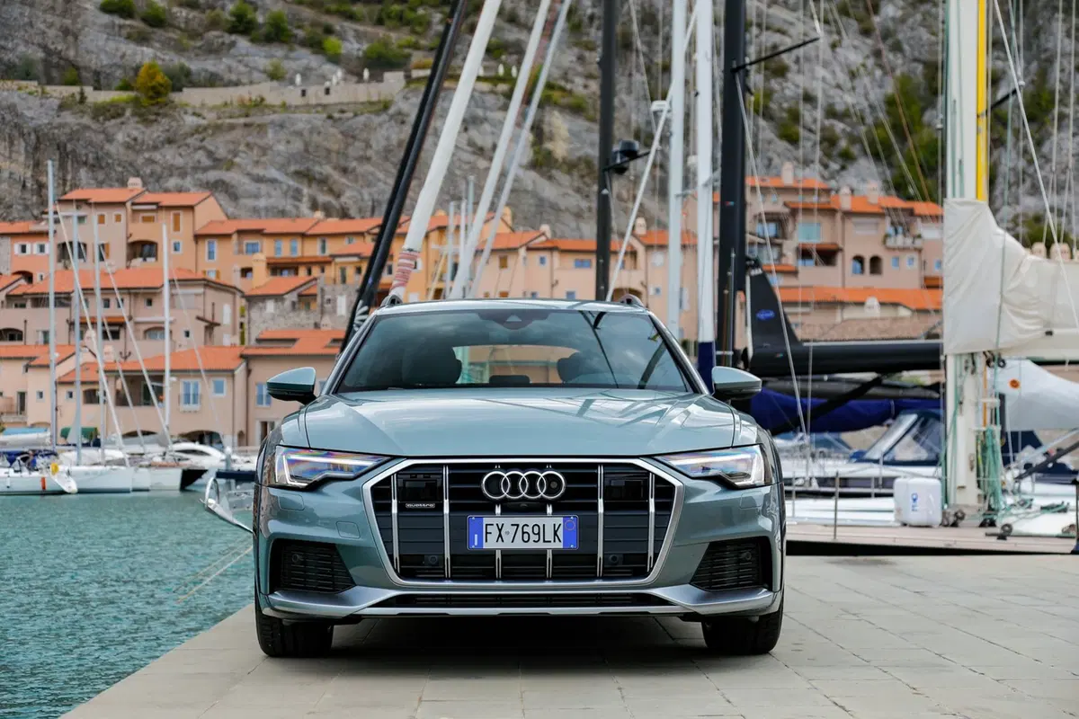 Audi A6 allroad quattro 2020: la quarta generazione ibrida (48V) è ancora riferimento (14)
