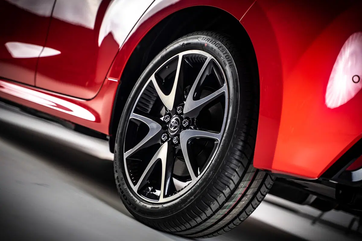 Toyota Yaris 2020 | Il piccolo genio è tornato, più efficiente e sportivo (17)