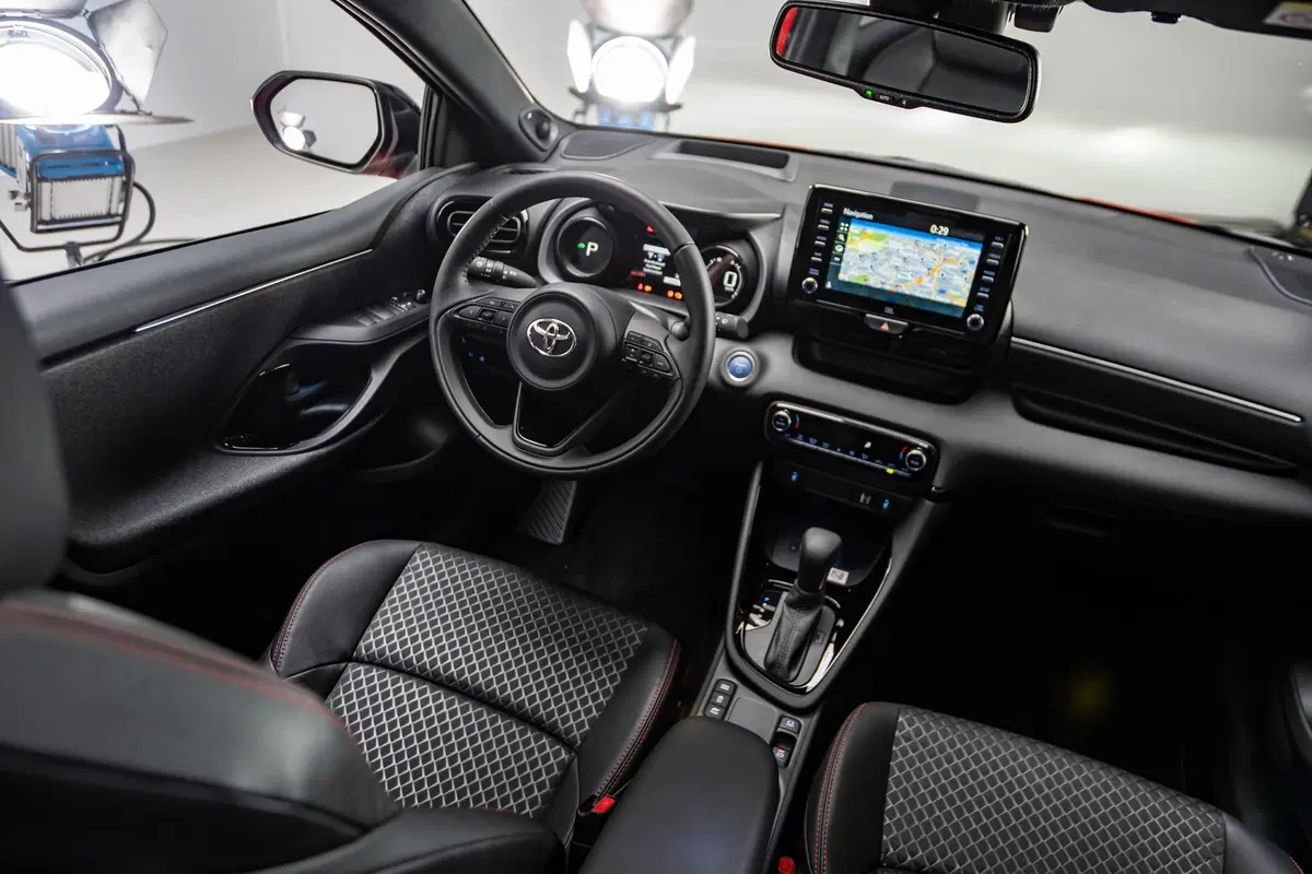 Toyota Yaris 2020 | Il piccolo genio è tornato, più efficiente e sportivo (25)