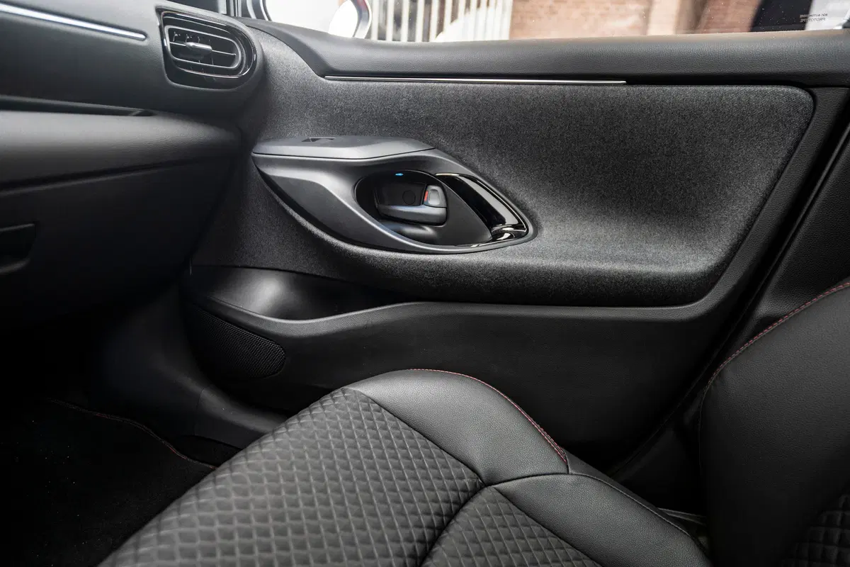 Toyota Yaris 2020 | Il piccolo genio è tornato, più efficiente e sportivo (31)