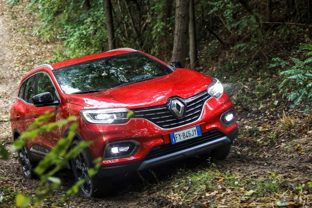 Renault Kadjar Black Edition, anche con il nuovo Diesel 1.7 dCi 150 CV 4x4 (7)