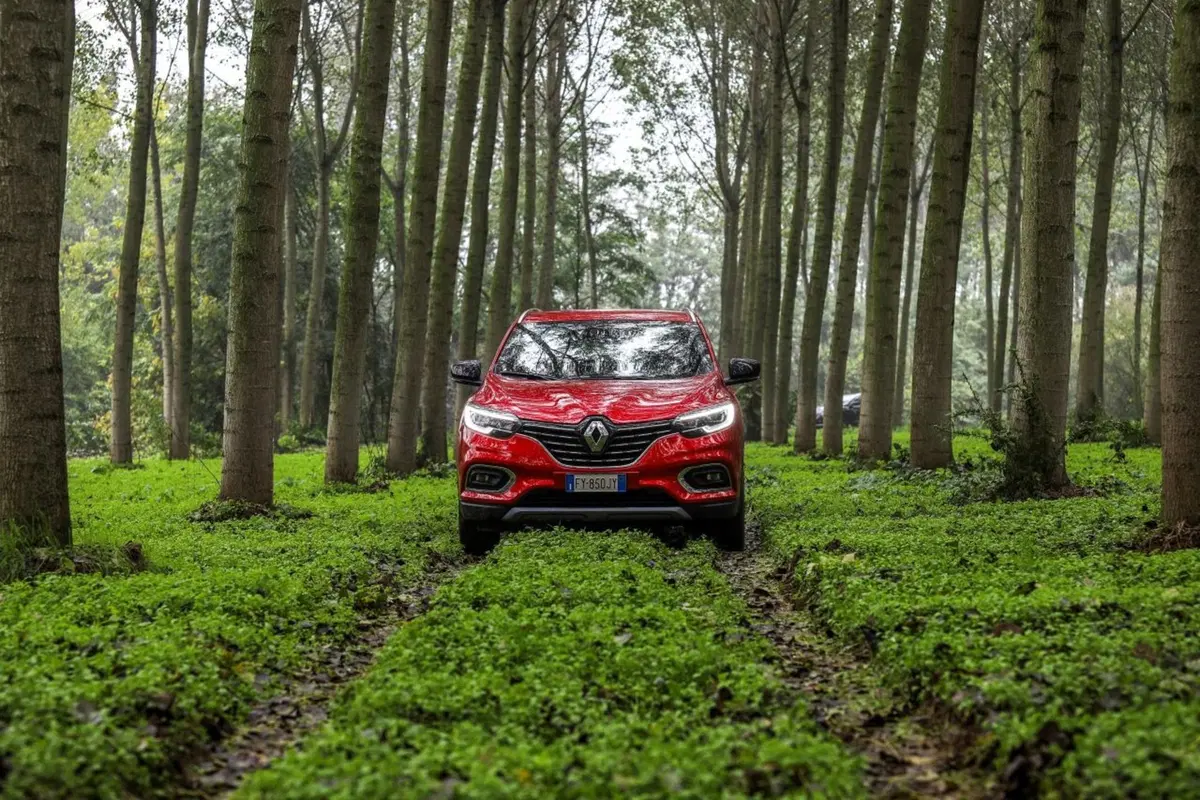 Renault Kadjar Black Edition, anche con il nuovo Diesel 1.7 dCi 150 CV 4x4 (12)