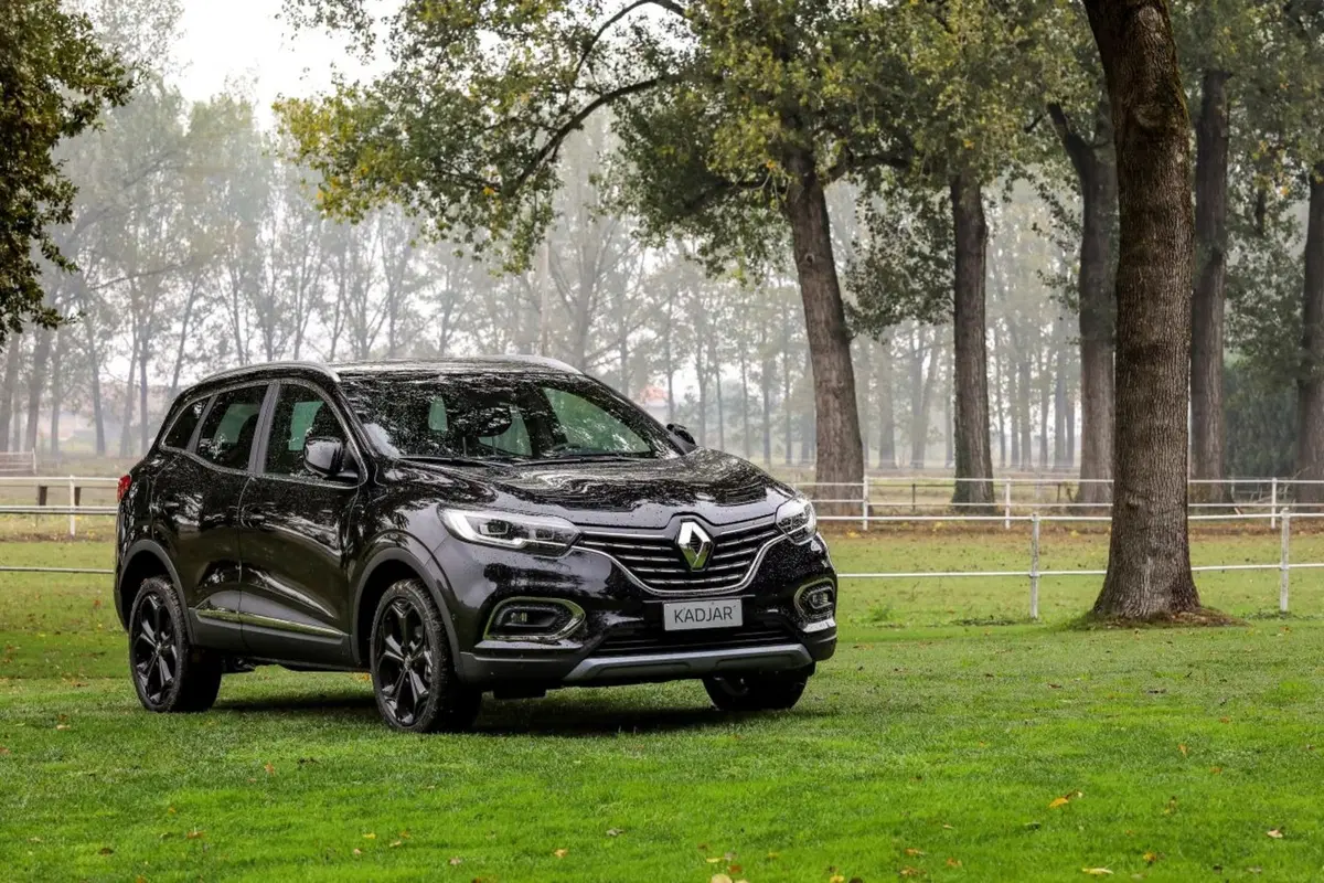 Renault Kadjar Black Edition, anche con il nuovo Diesel 1.7 dCi 150 CV 4x4 (18)