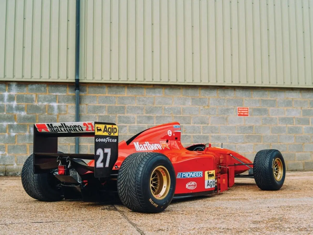 Ferrari 412 T1: l'auto con cui sono andati a podio Jean Alesi e Berger in F1 è all'asta (3)