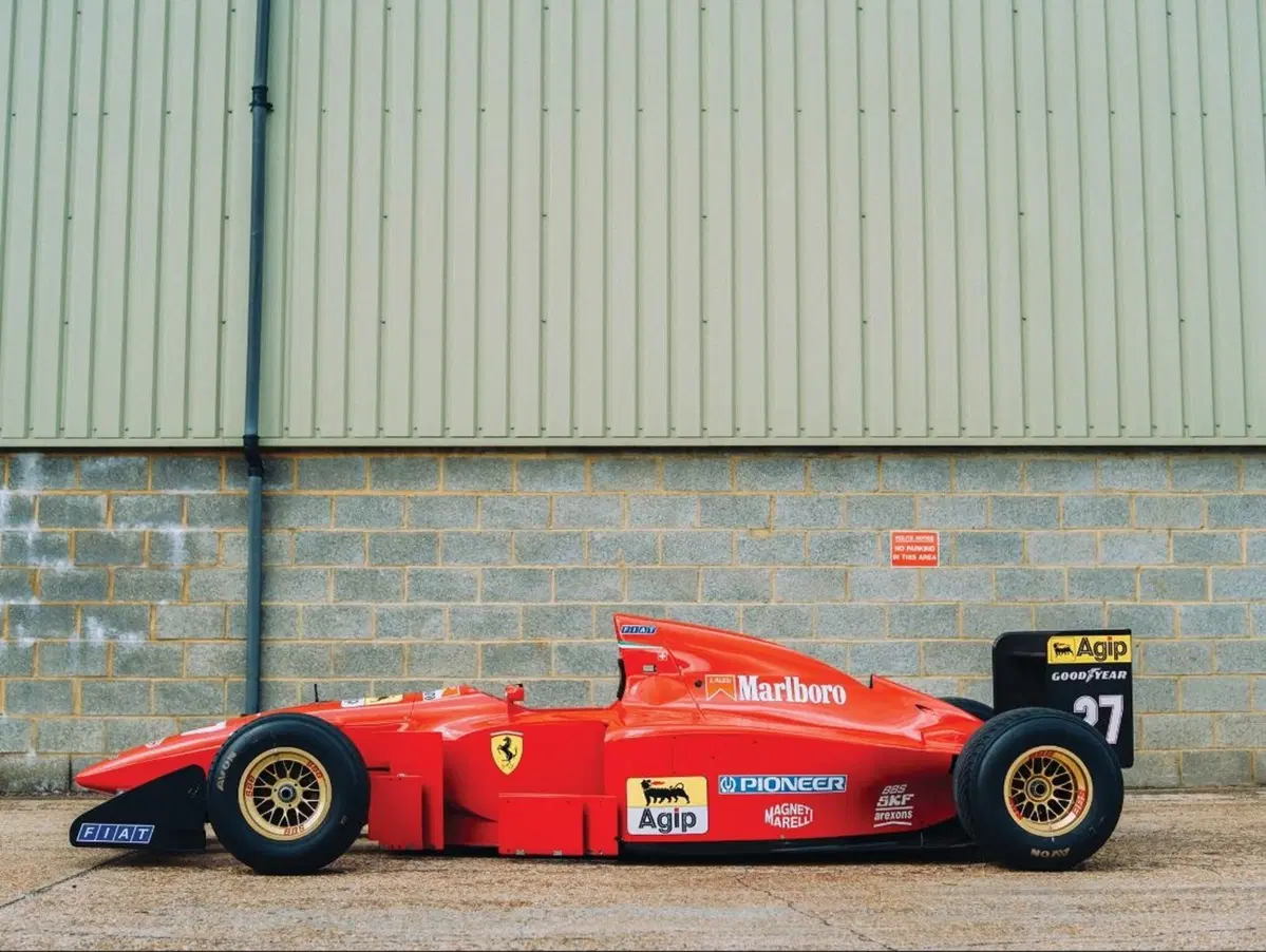 Ferrari 412 T1: l'auto con cui sono andati a podio Jean Alesi e Berger in F1 è all'asta (5)