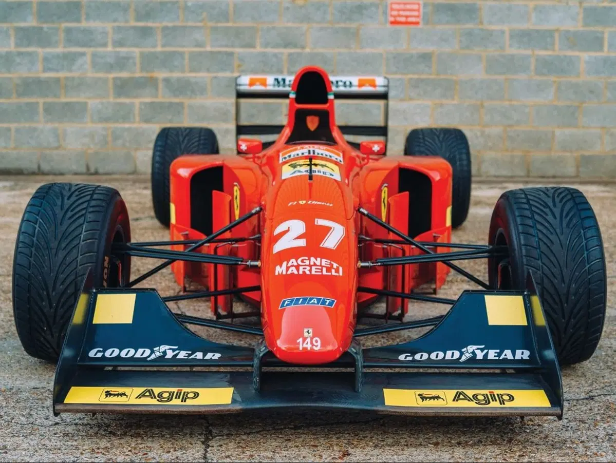 Ferrari 412 T1: l'auto con cui sono andati a podio Jean Alesi e Berger in F1 è all'asta (8)