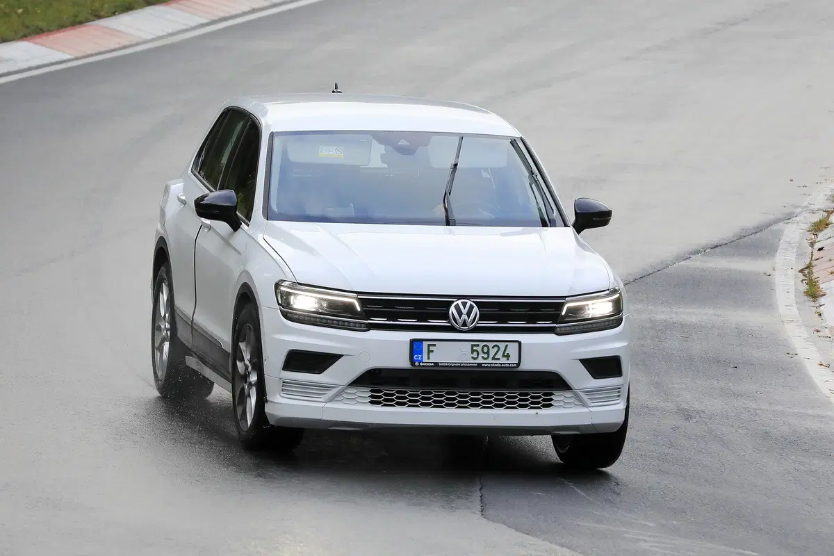 SUV elettrico Skoda, le foto spia (2)