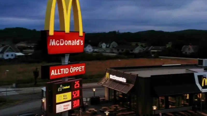 McCharge, in Svezia le colonnine per la ricarica di McDonald's
