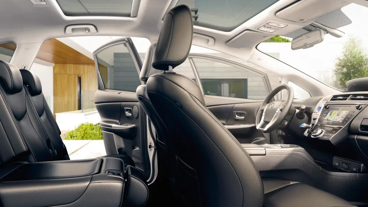Toyota Prius+ (2012-21) (13)