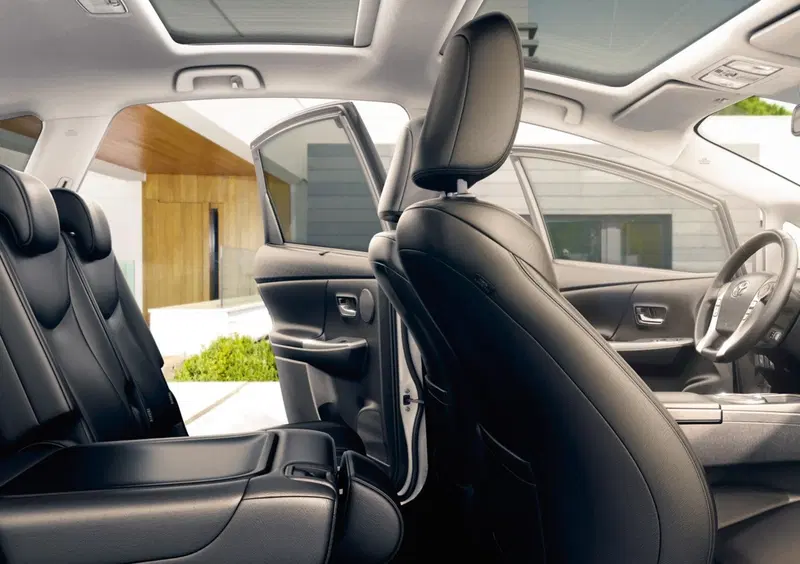 Toyota Prius+ (2012-21) (13)