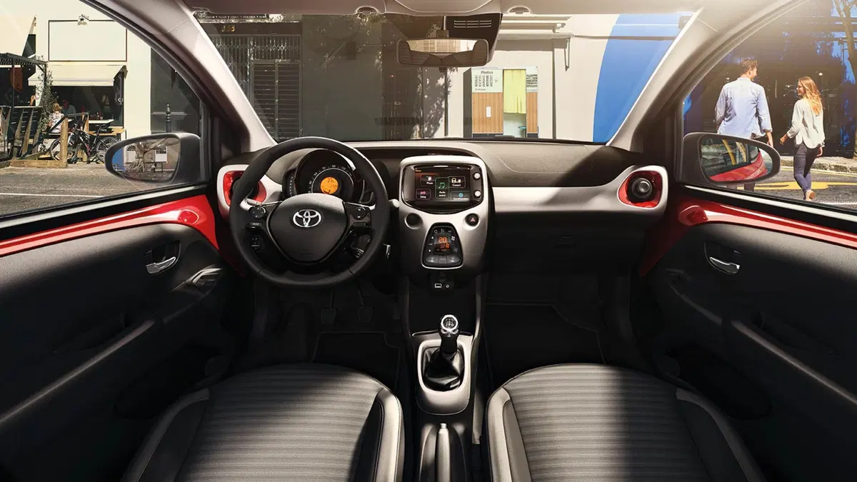 Toyota Aygo Connect 1.0 VVT-i 72 CV 5 porte x-cool (20)