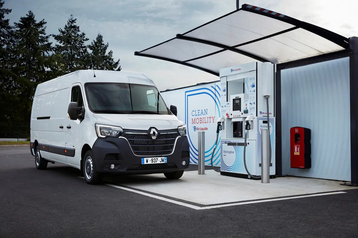 Renault Kangoo e Master: in arrivo gli elettrici a idrogeno (2)