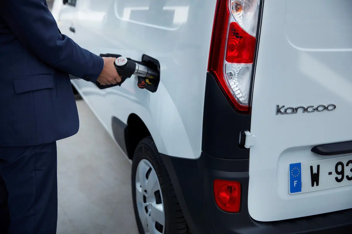 Renault Kangoo e Master: in arrivo gli elettrici a idrogeno (8)