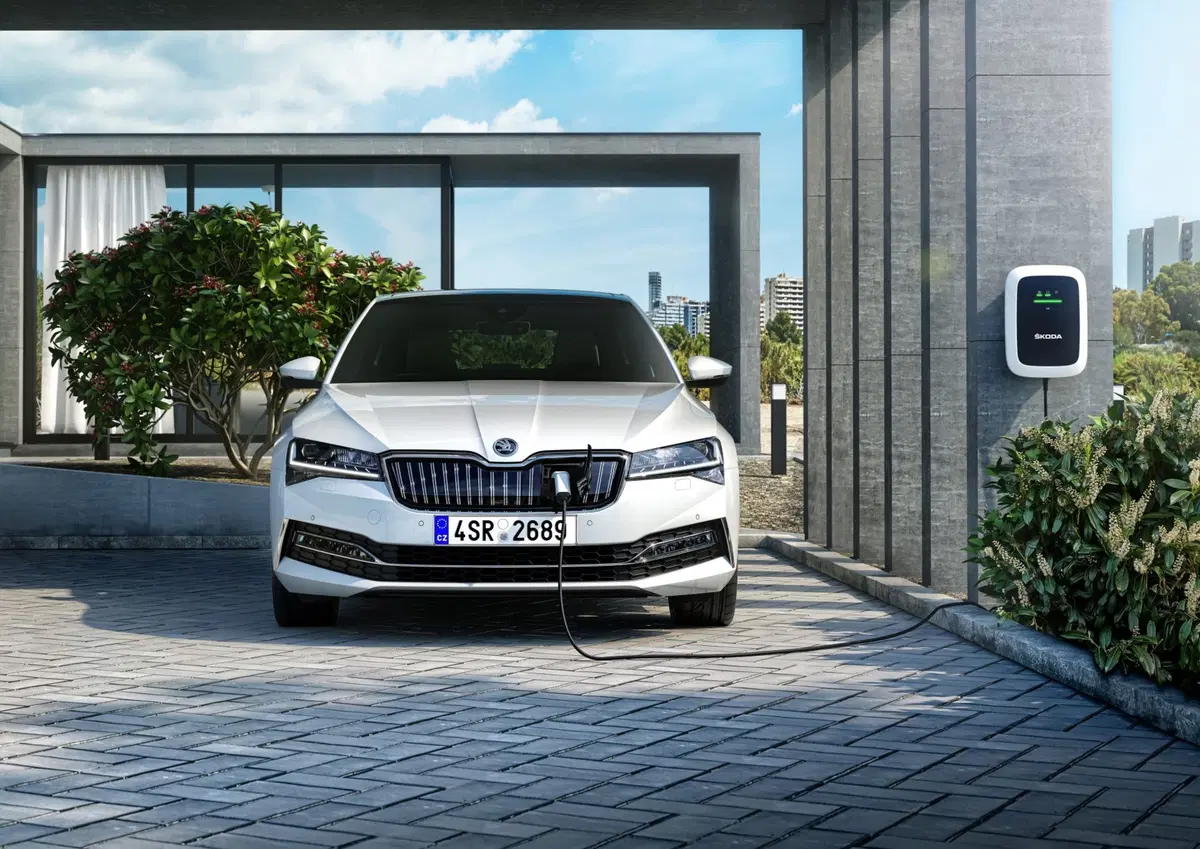 La Skoda Superb spegne 85 candeline! (4)