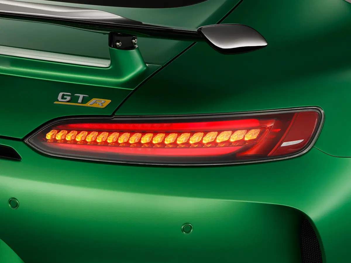 Mercedes-Benz AMG GT R (2016-22) (14)