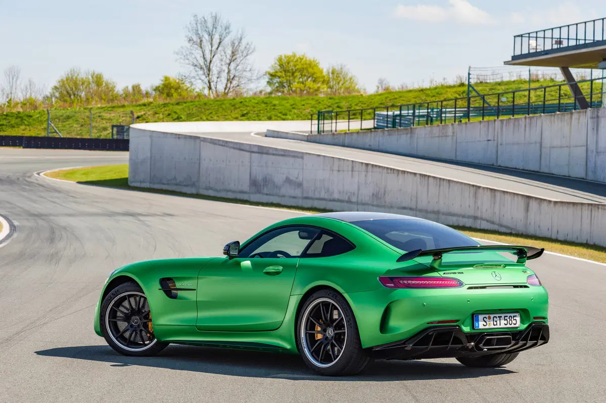 Mercedes-Benz AMG GT R (2016-22) (4)