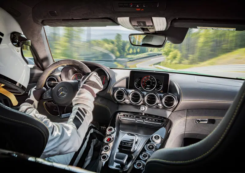 Mercedes-Benz AMG GT R (2016-22) (12)