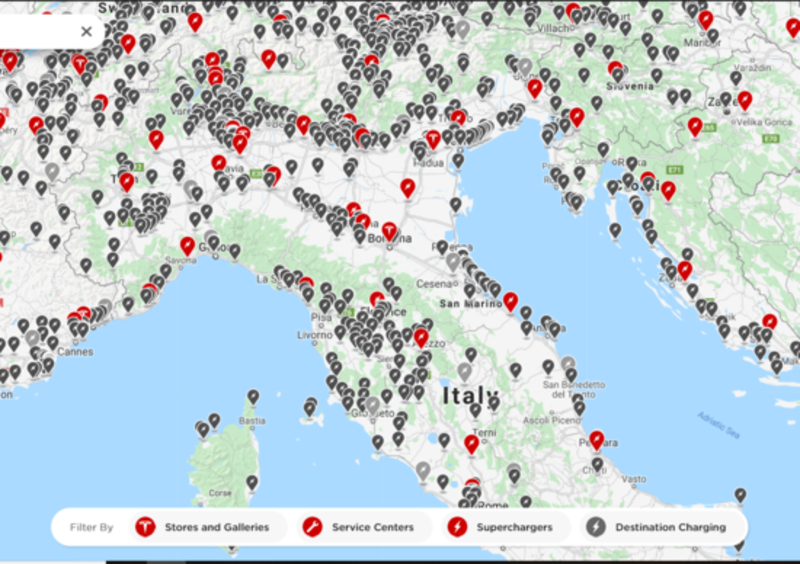 Tesla Supercharger, raggiunta quota 300 in Italia. La mappa