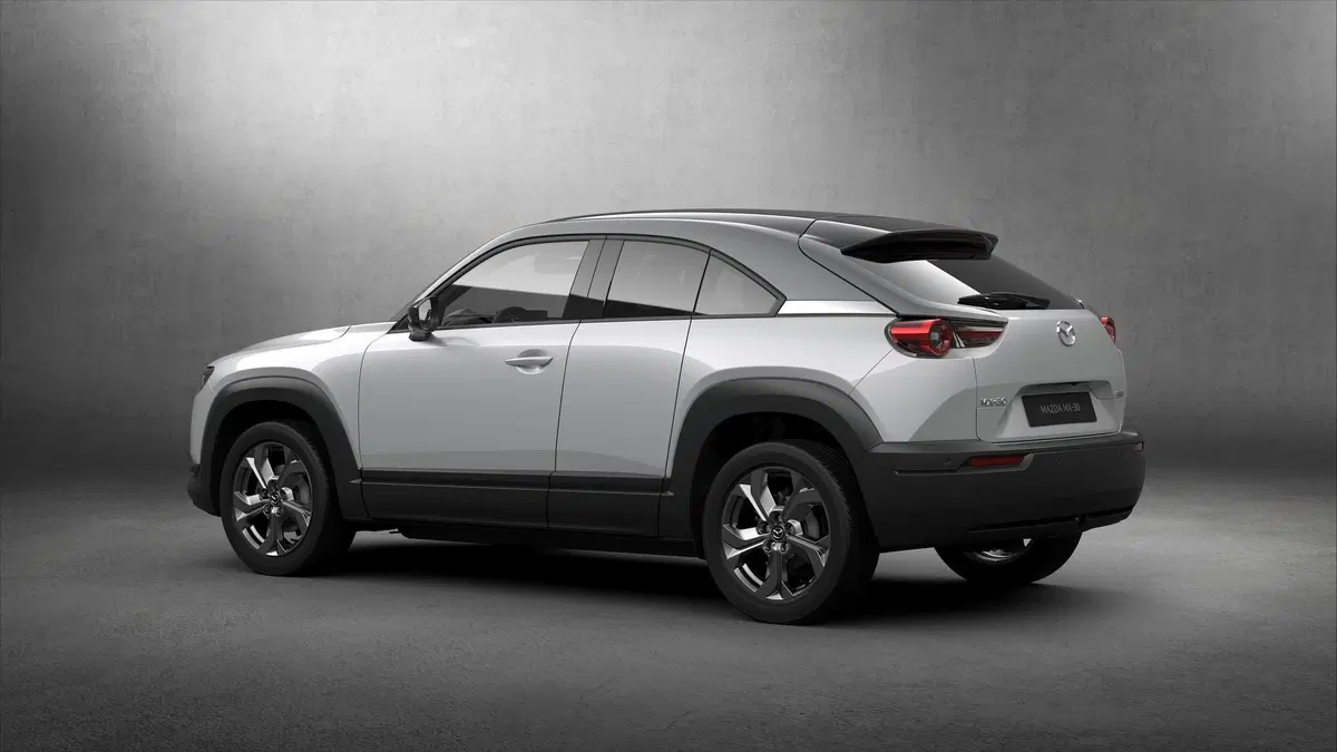 Mazda MX-30: la prima elettrica del Marchio al Salone di Tokyo 2019 (2)