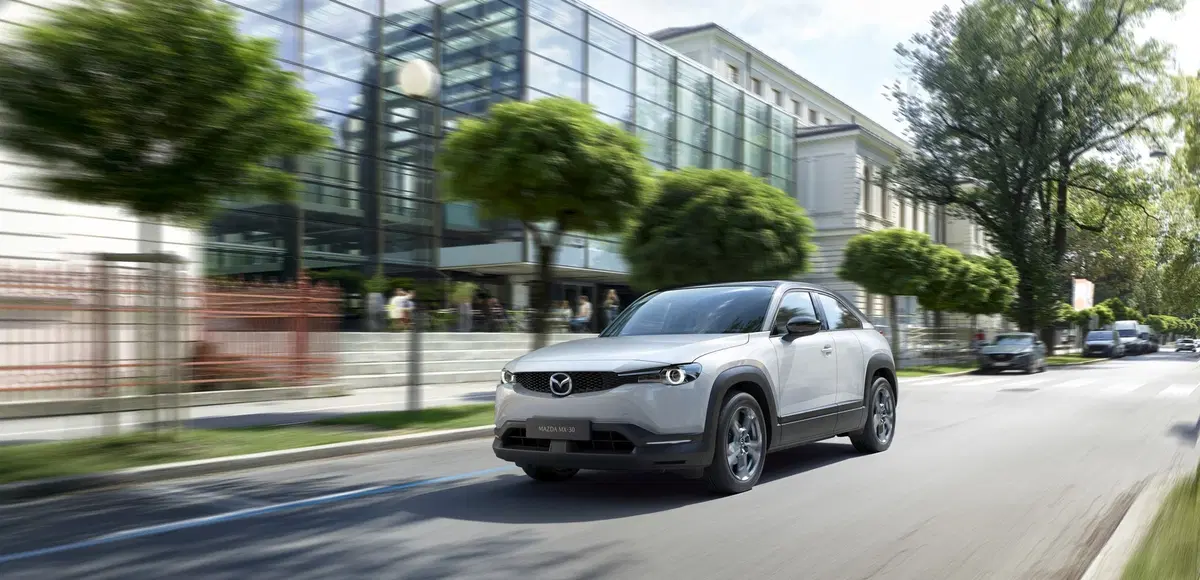 Mazda MX-30: la prima elettrica del Marchio al Salone di Tokyo 2019 (13)