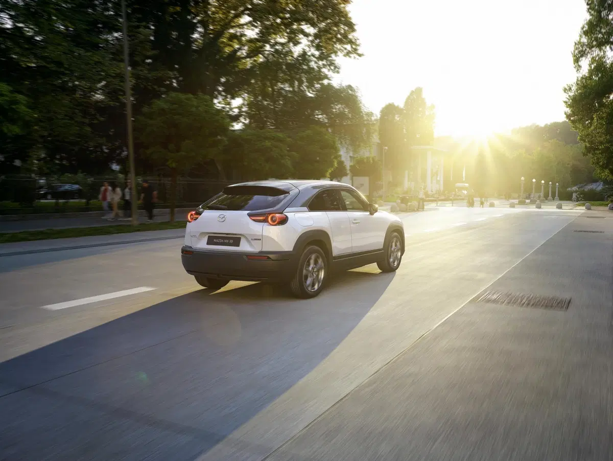 Mazda MX-30: la prima elettrica del Marchio al Salone di Tokyo 2019 (14)