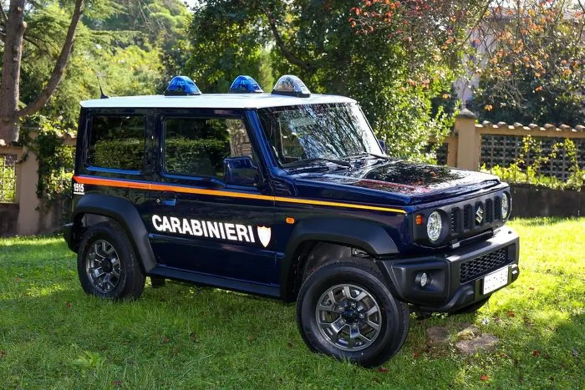 Suzuki Jimny, 10 esemplari per i Carabinieri (2)