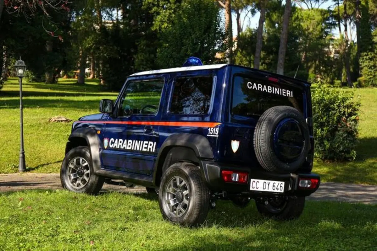 Suzuki Jimny, 10 esemplari per i Carabinieri (3)