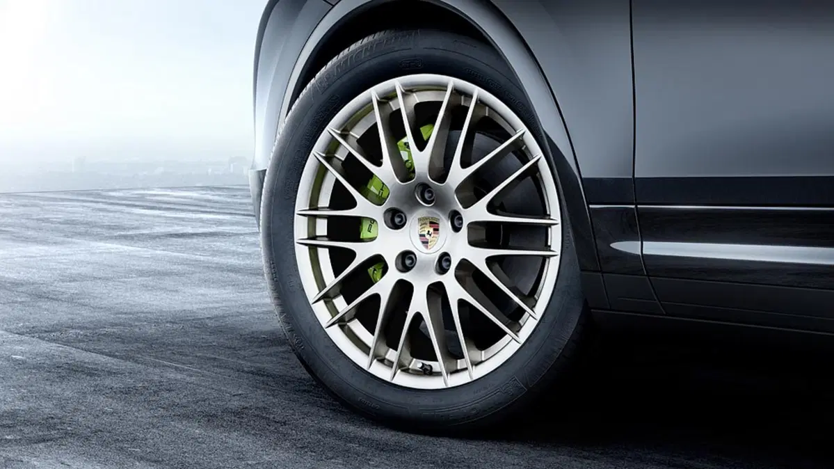Porsche Cayenne Platinum Edition, le "alternative" (5)