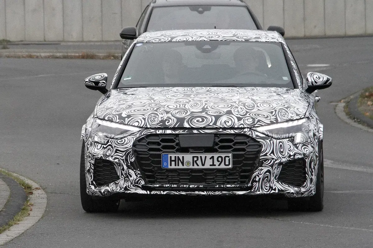 Audi RS3 2020, le foto spia (2)