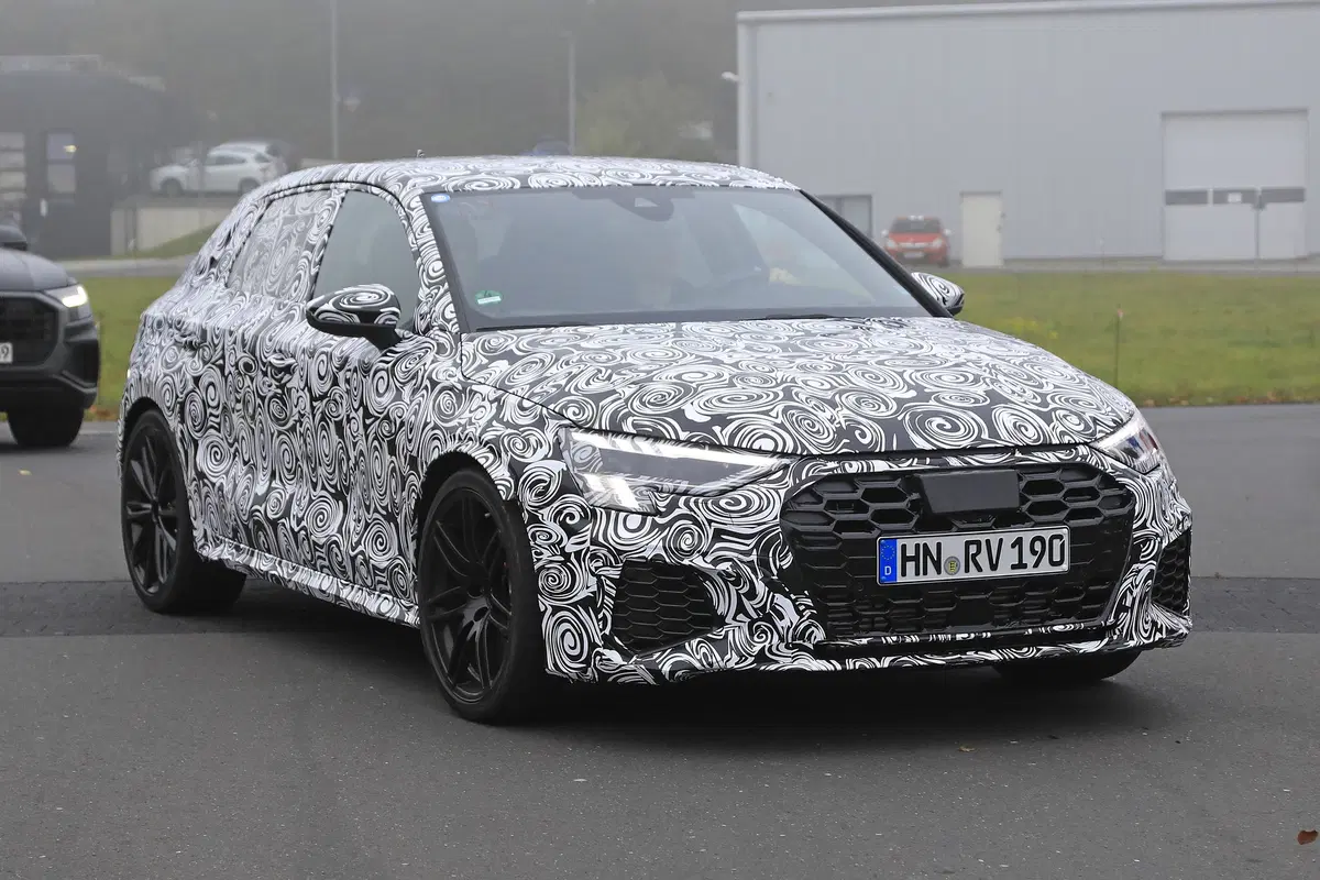 Audi RS3 2020, le foto spia (4)