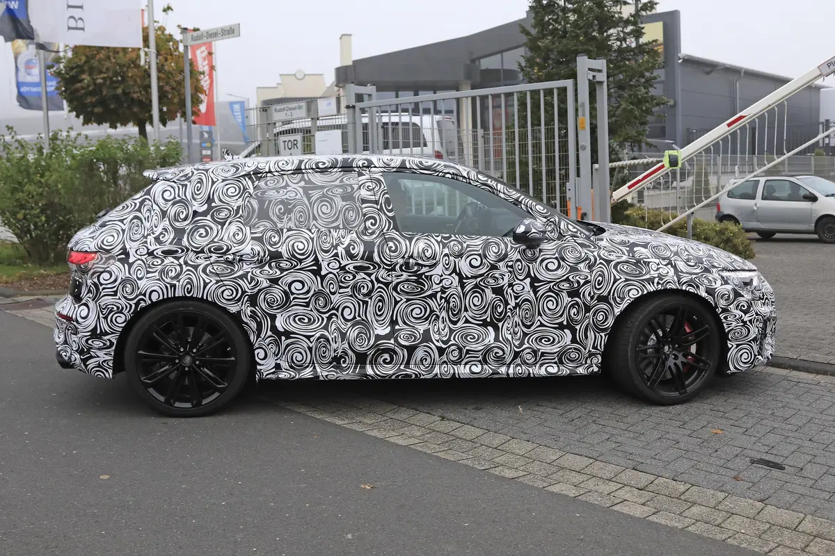 Audi RS3 2020, le foto spia (8)