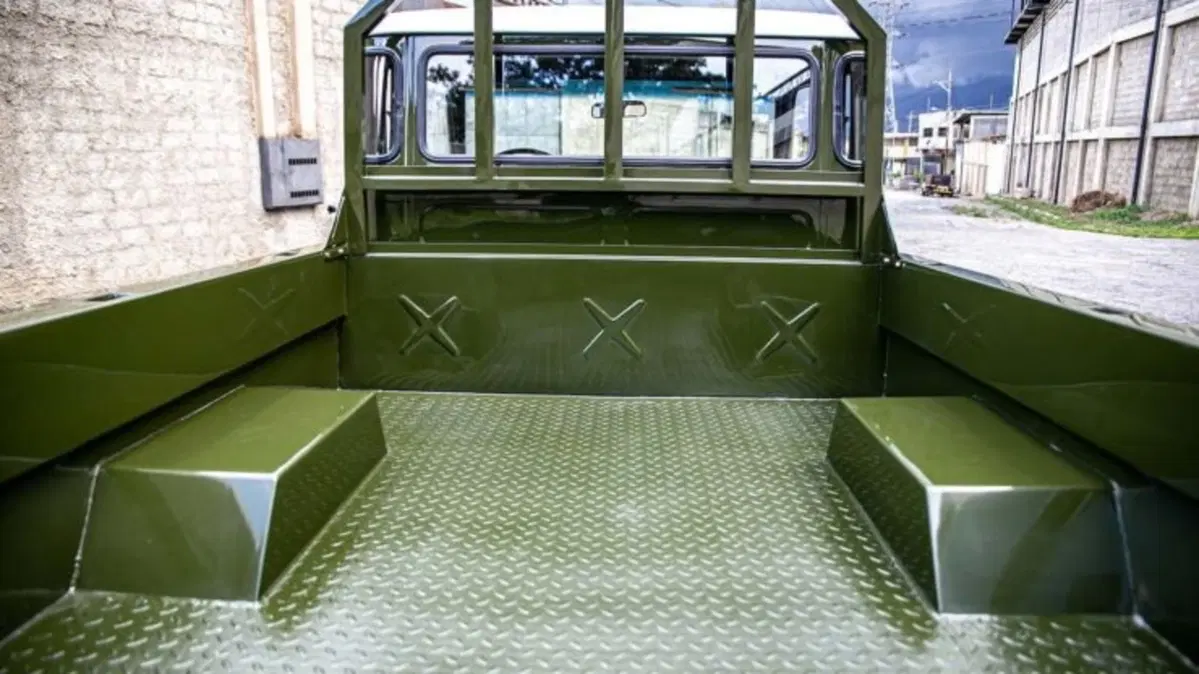 Toyota FJ45 Land Cruiser: un esemplare del 1983 in forma smagliante (8)
