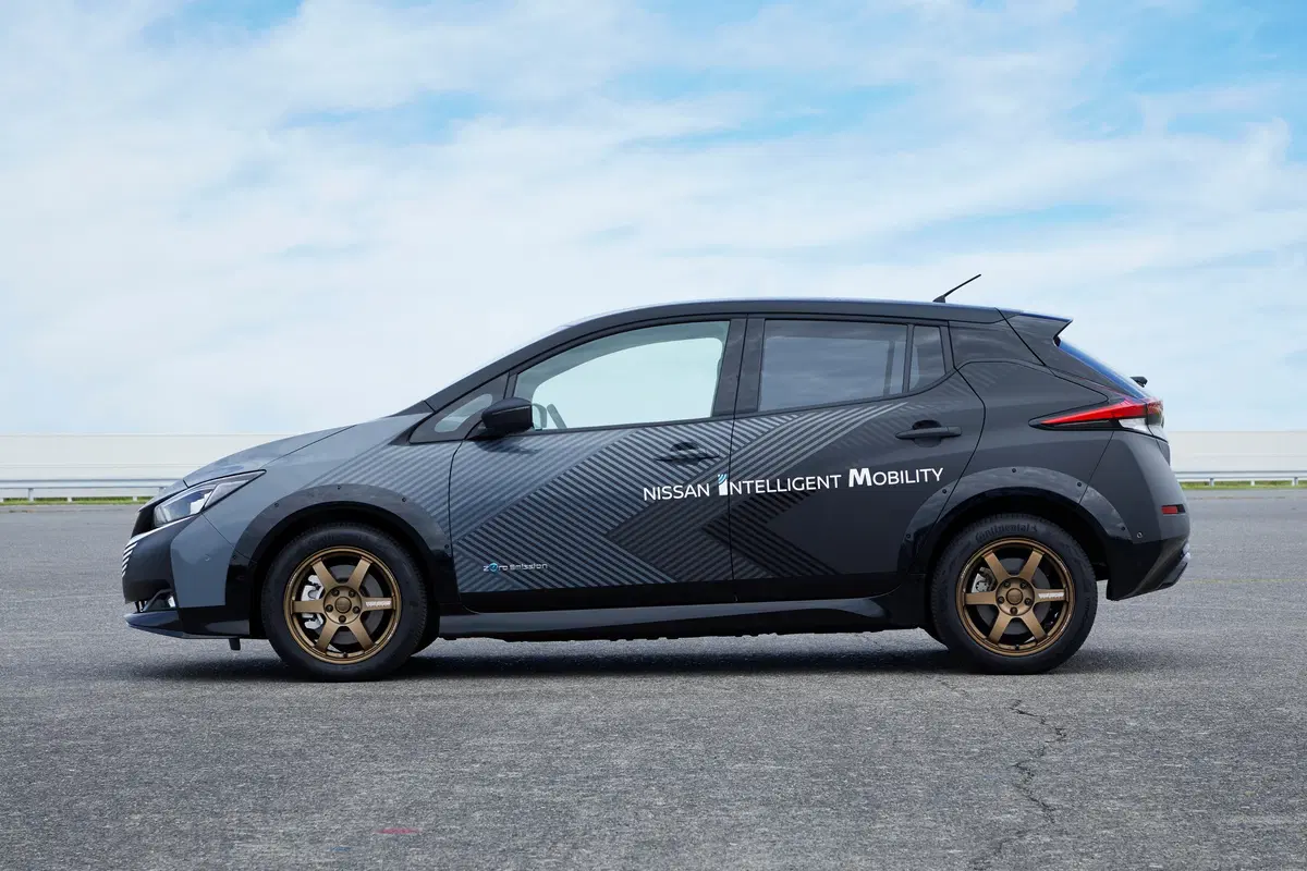 Nissan Leaf e+, il prototipo con doppio motore e All-Wheel Control (5)