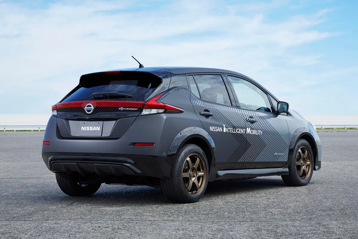 Nissan Leaf e+, il prototipo con doppio motore e All-Wheel Control (6)