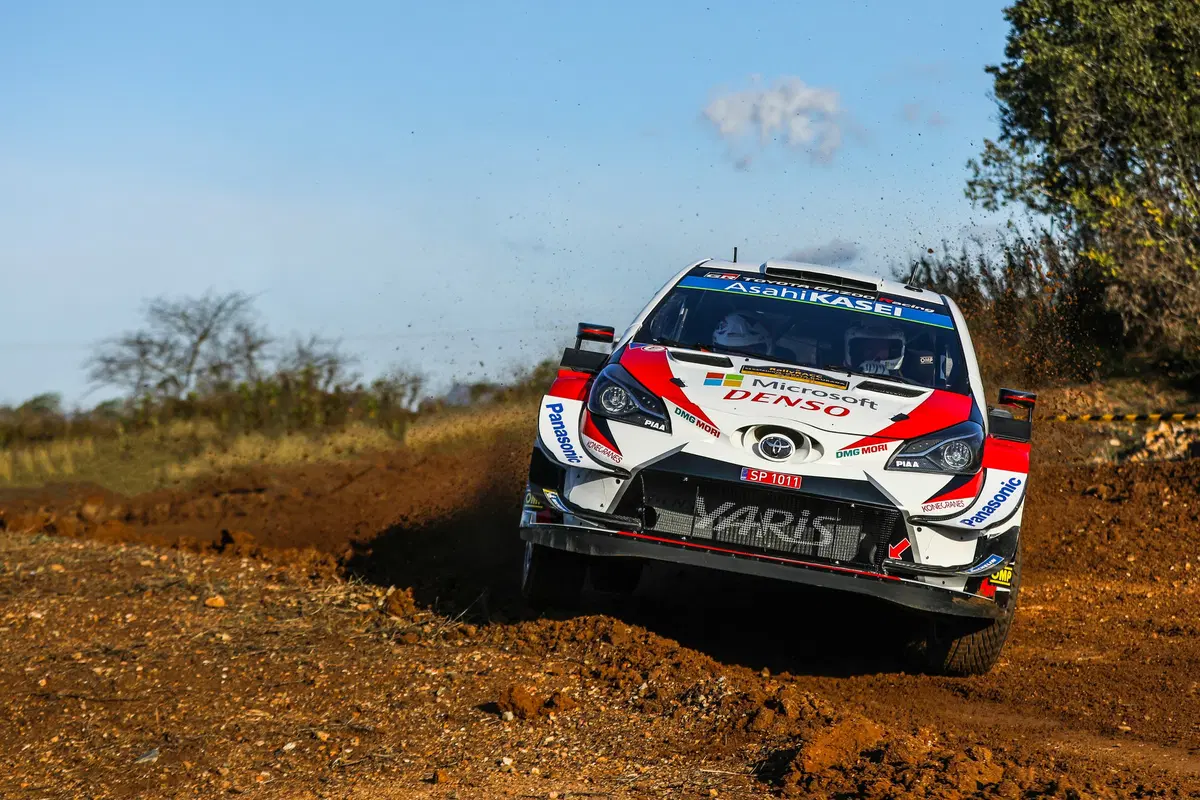 WRC 2019. Spagna Catalunya. Appena partiti. Messaggio Meeke (Toyota) (5)
