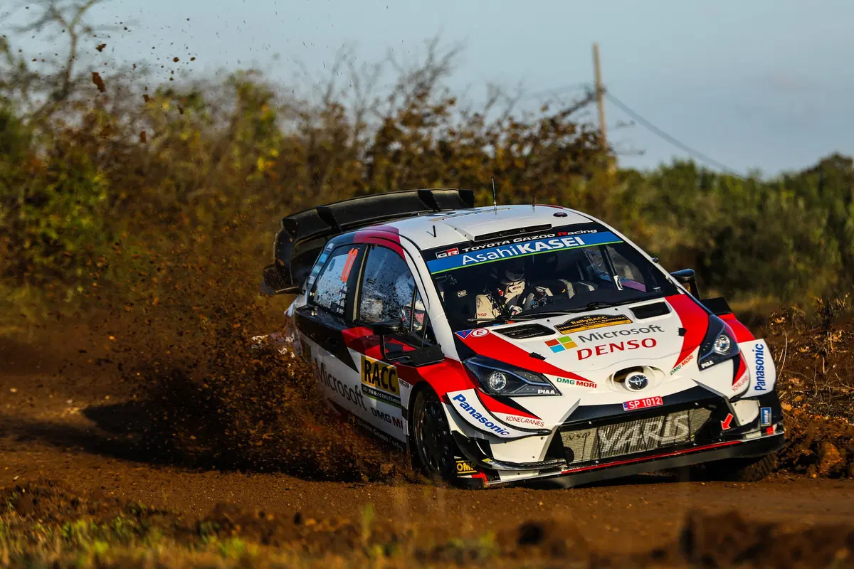 WRC 2019. Spagna Catalunya. Appena partiti. Messaggio Meeke (Toyota) (8)