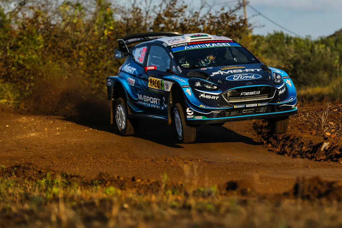 WRC 2019. Spagna Catalunya. Appena partiti. Messaggio Meeke (Toyota) (11)