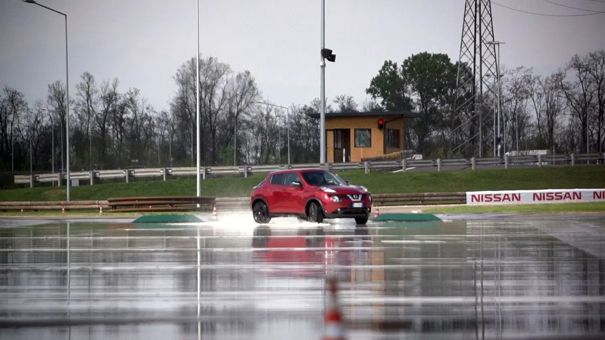 Nissan Safety Shield: la sicurezza non è un optional (4)