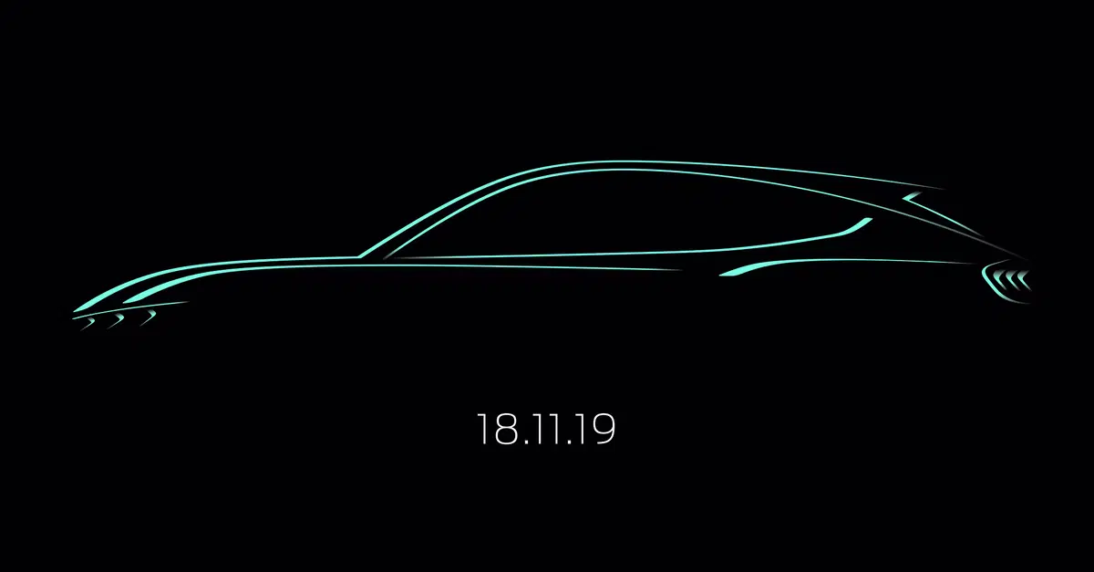Ford Mustang SUV elettrico: arriva il 18 novembre