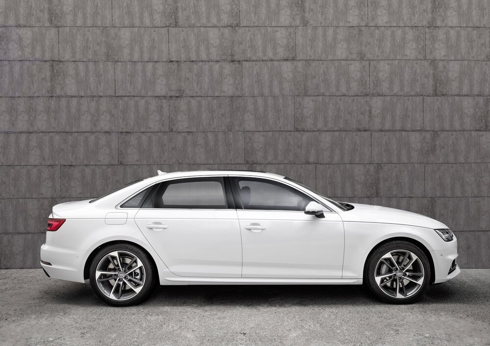 Solo in Cina Audi commercializza la A4 L, una A4 berlina con un passo pi&ugrave; lungo di 8 cm